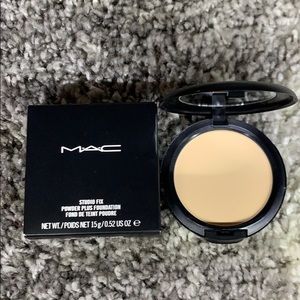 MAC Studio Fix Powder Plus Foundation - NC20